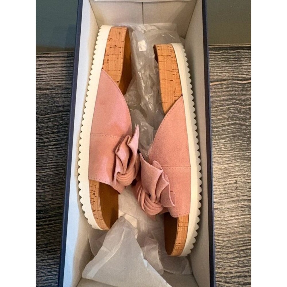 Caslon Women Sandals